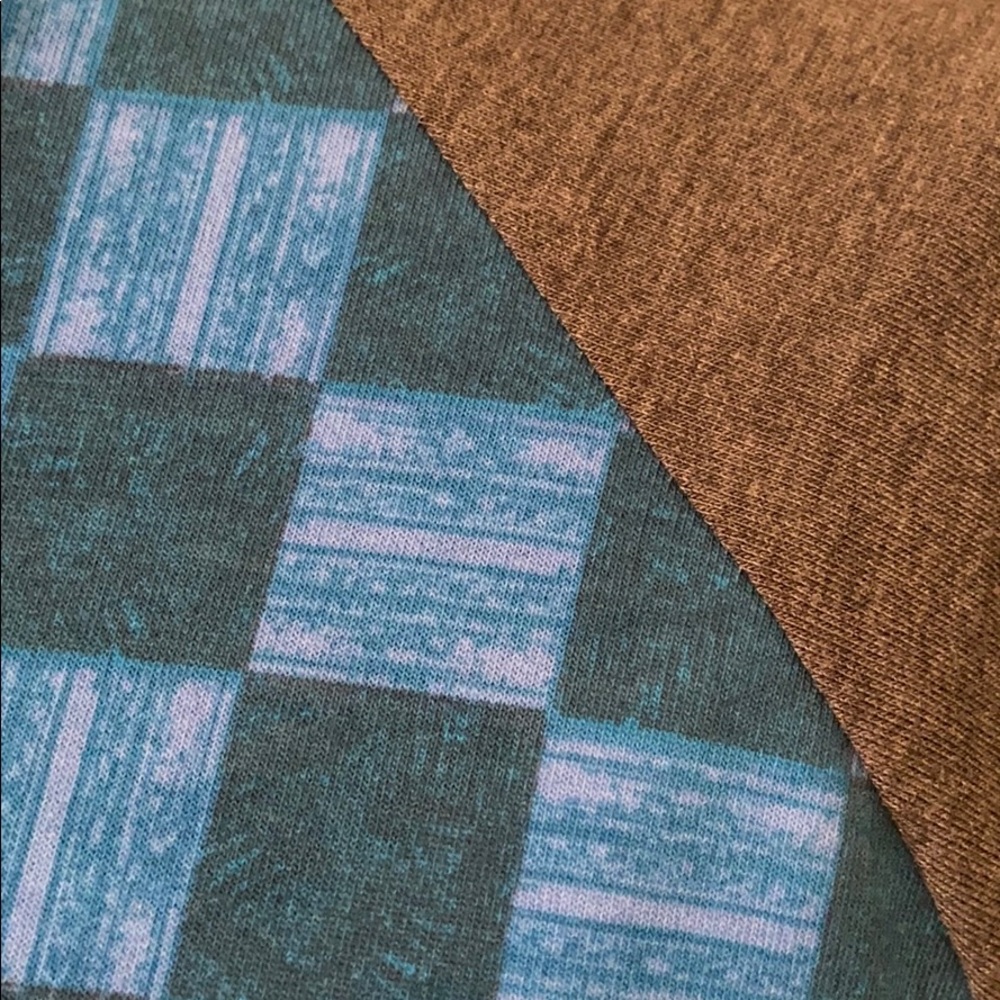 XS LuLaRoe Randy - Picture 2 of 3